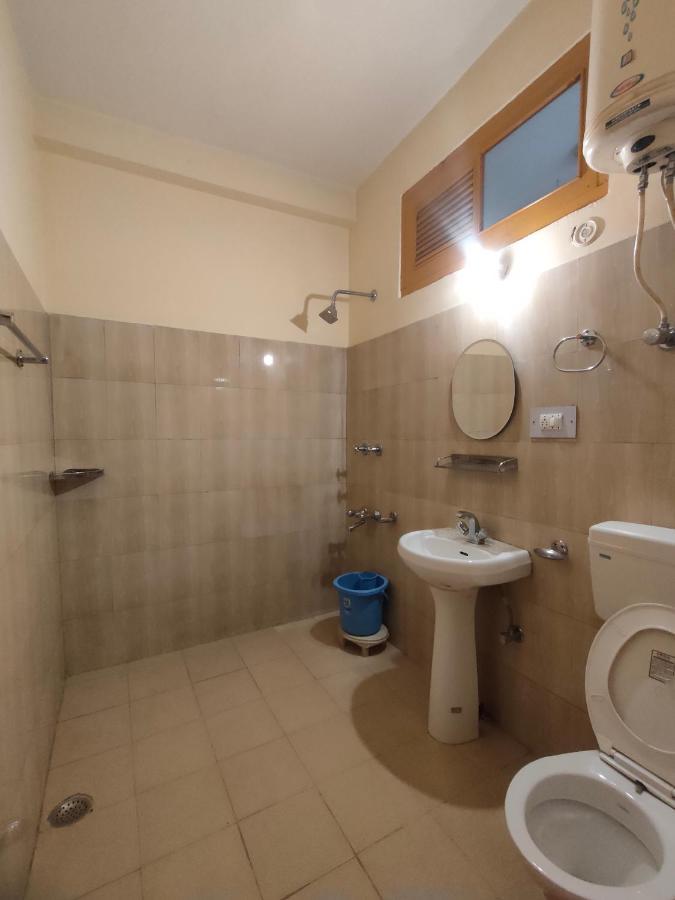 Hotel Anupam By Mid Orchard, Kasol Extérieur photo
